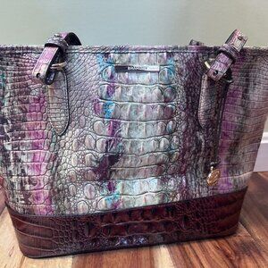 Brahmin Handbag Medium Leather Tote in with Interior Zip Pocket and Key Strap